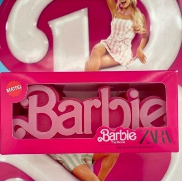 BARBIE x ZARA Limited Edition Movie Collection Barbie Pink Logo Candle - Picture 7 of 11